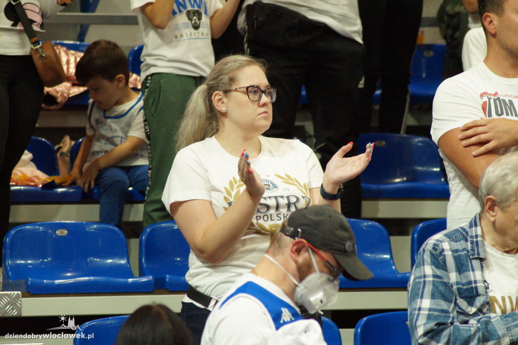 Kibice na meczu Anwil vs Astoria
