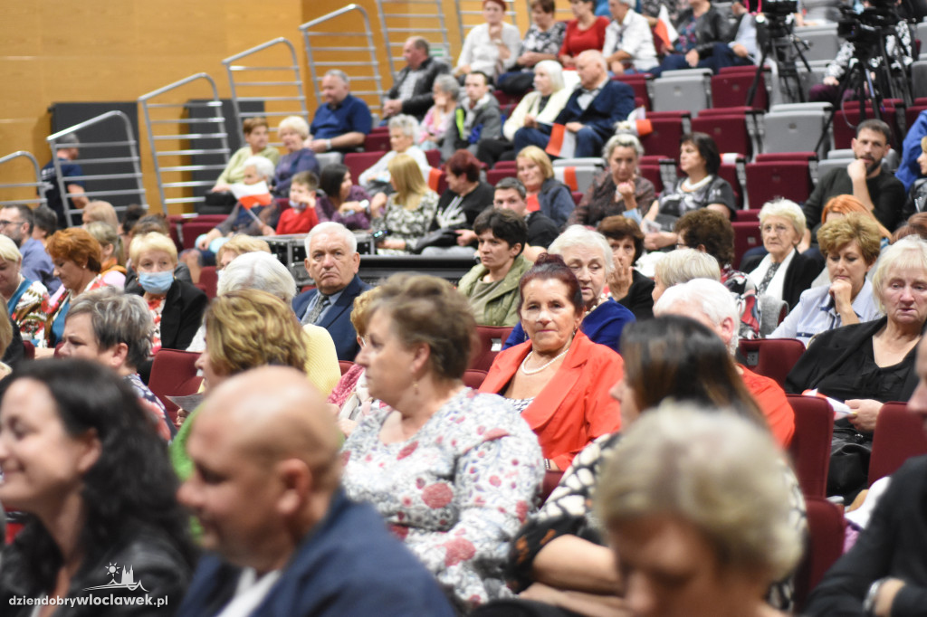 Kultura ludowa przetrwalnikiem polskości