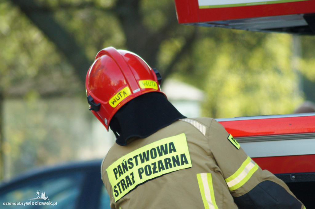 Strażacy interweniowali przy ul. Ostrowskiej