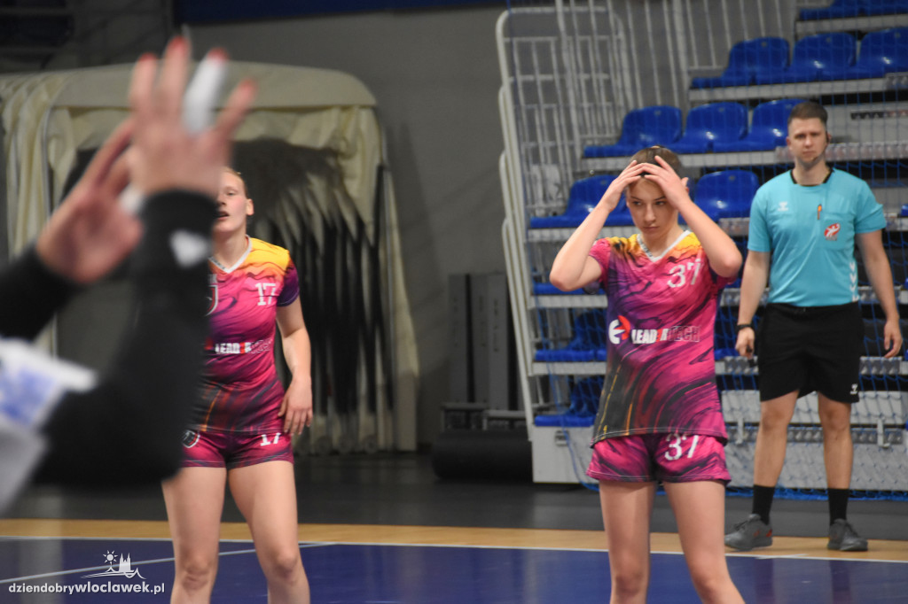 II liga: Junak Włocławek vs KKS AMW Gdynia