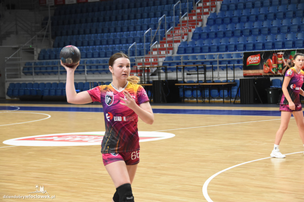 II liga: Junak Włocławek vs KKS AMW Gdynia