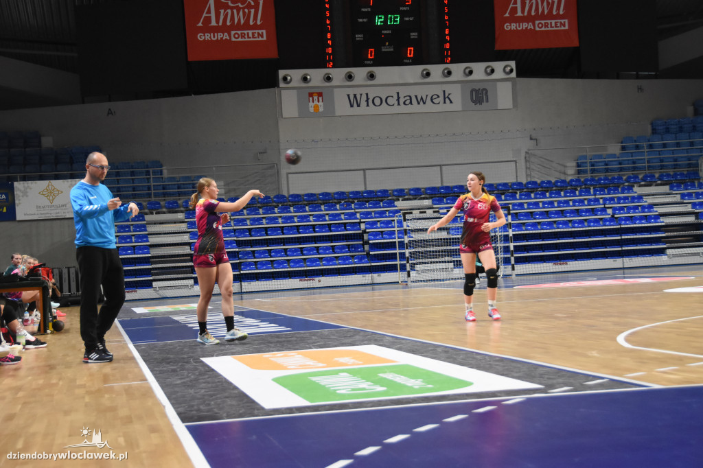 II liga: Junak Włocławek vs KKS AMW Gdynia