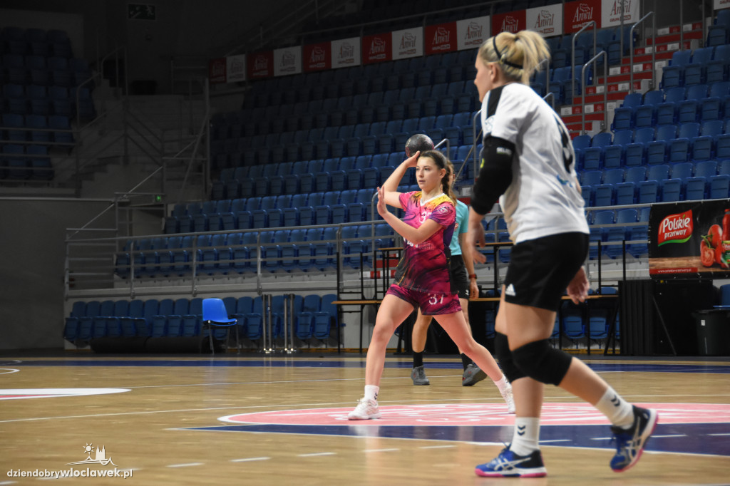 II liga: Junak Włocławek vs KKS AMW Gdynia
