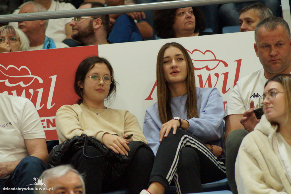 Kibice na meczu Anwil vs King