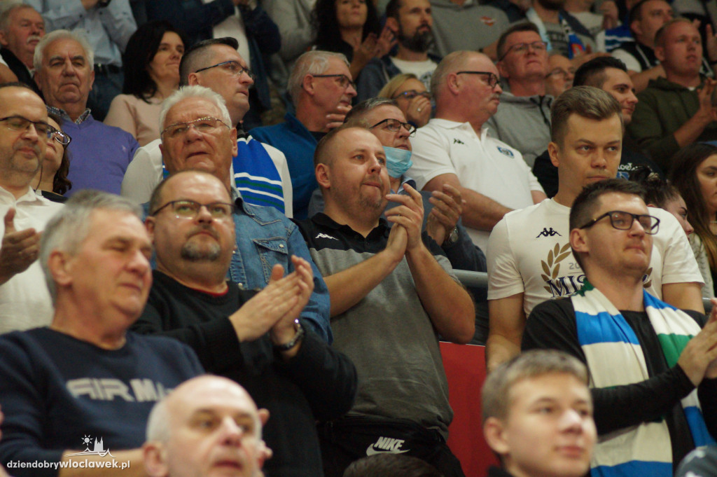 Kibice na meczu Anwil vs King