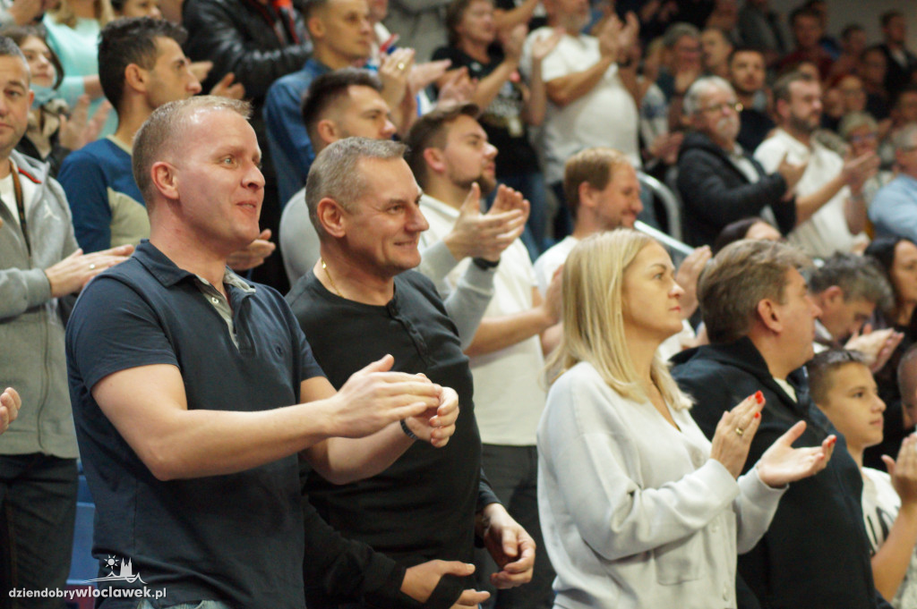 Kibice na meczu Anwil vs King