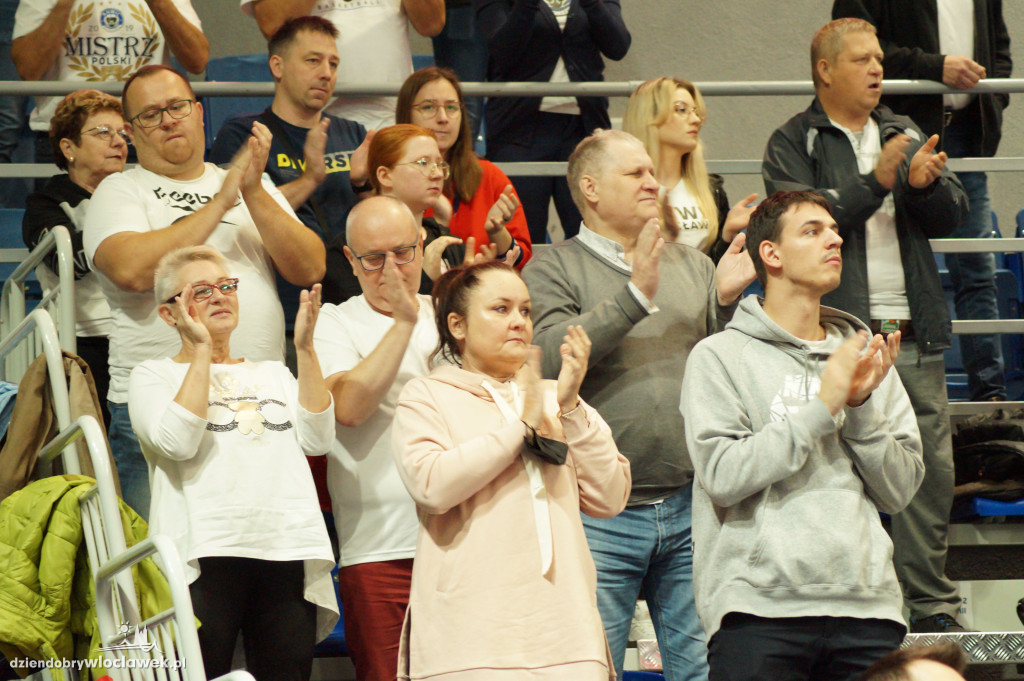 Kibice na meczu Anwil vs King