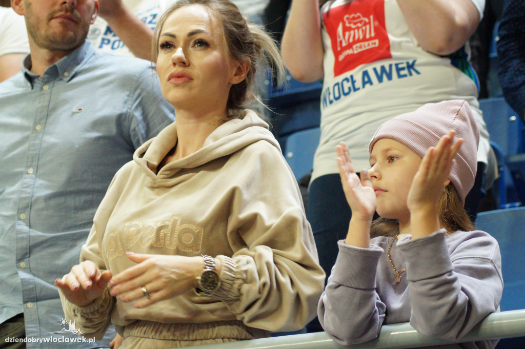 Kibice na meczu Anwil vs King