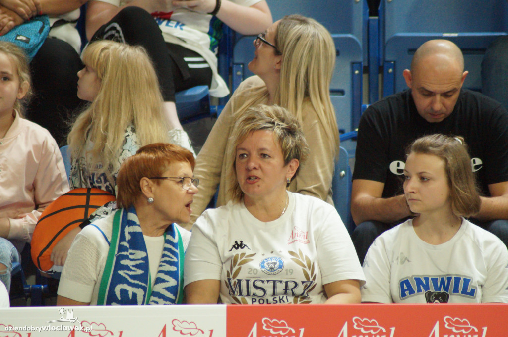Kibice na meczu Anwil vs King