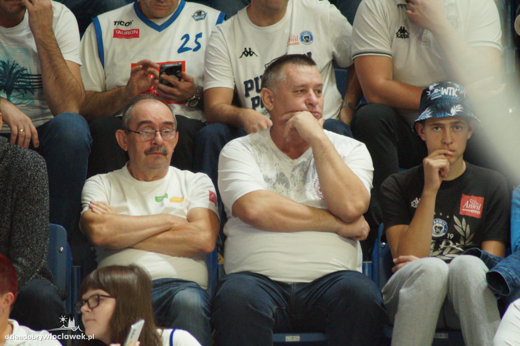 Kibice na meczu Anwil vs King
