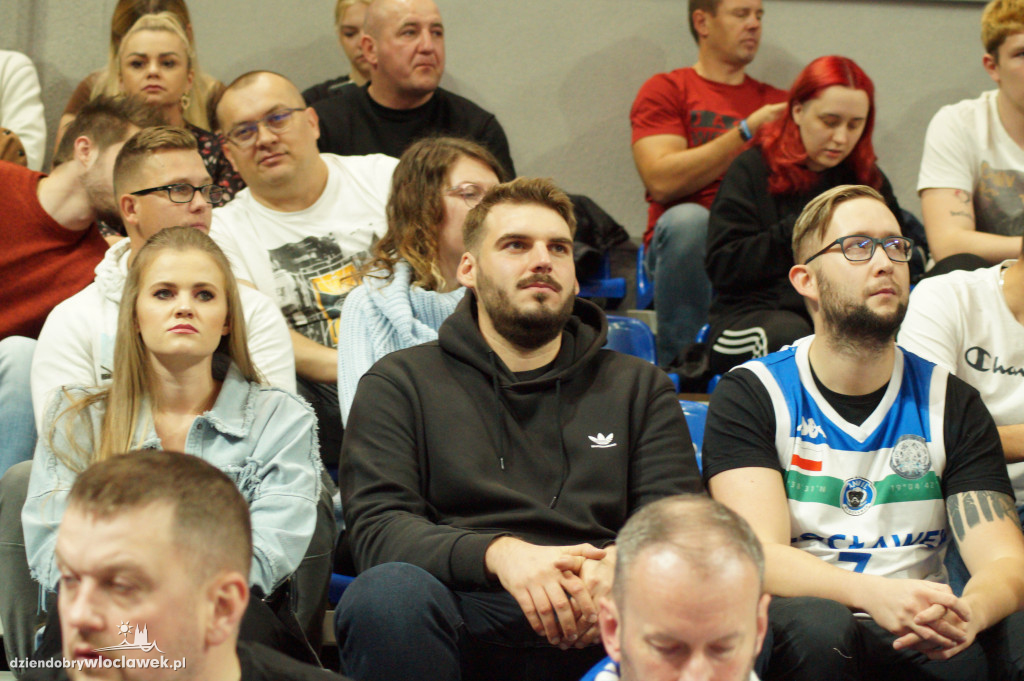 Kibice na meczu Anwil vs King