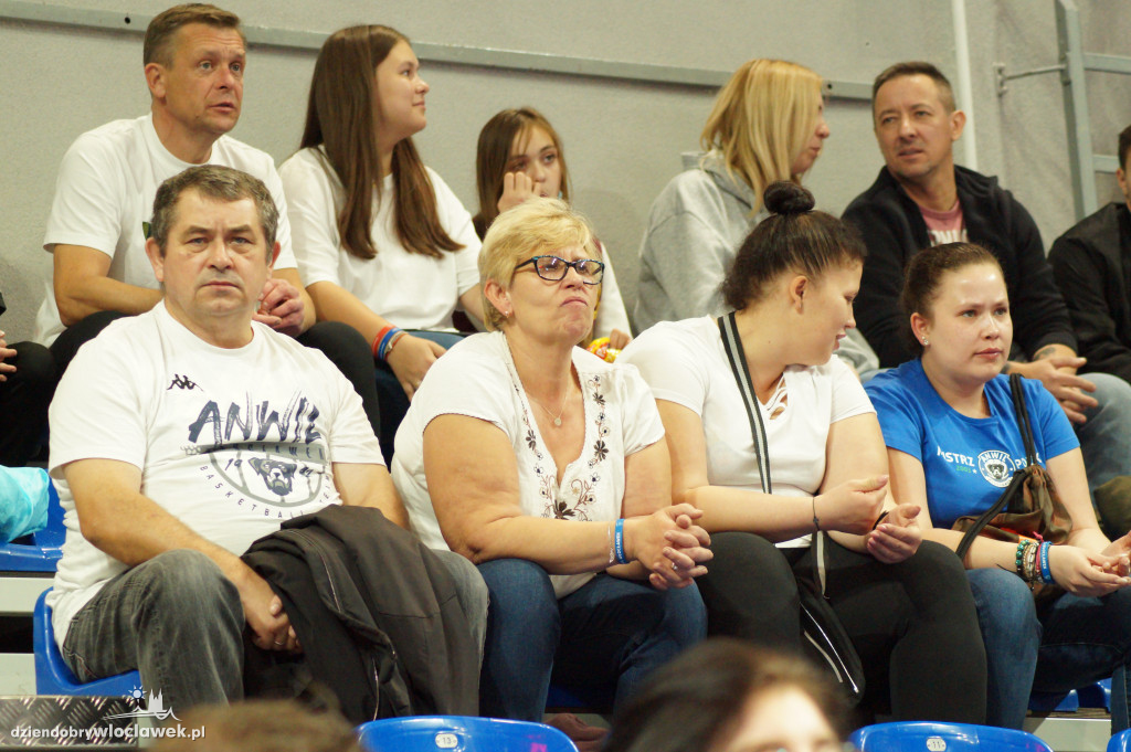 Kibice na meczu Anwil vs King