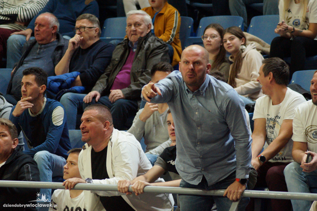 Kibice na meczu Anwil vs King