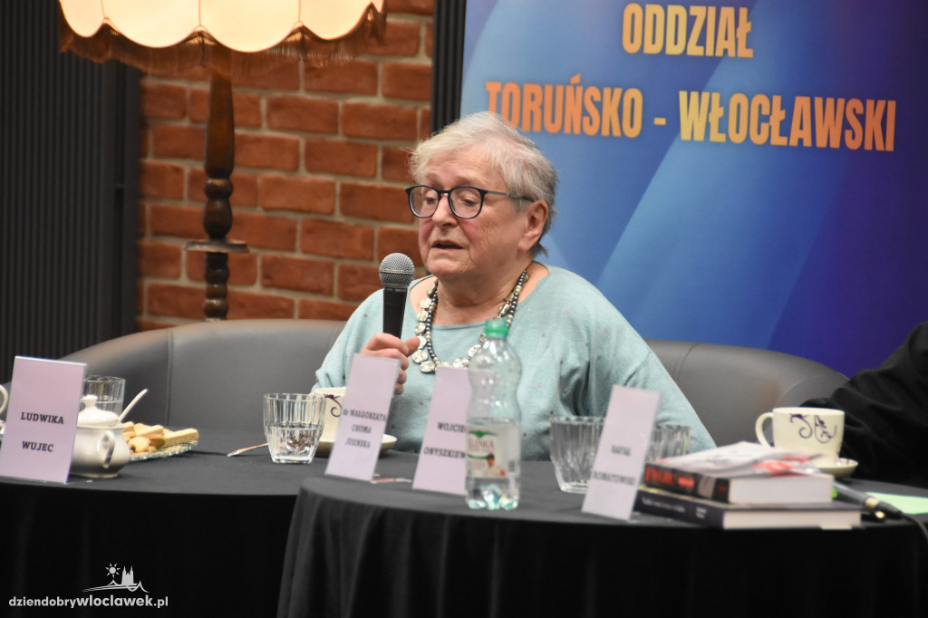 Działacze KOR-u z wizytą we Włocławku