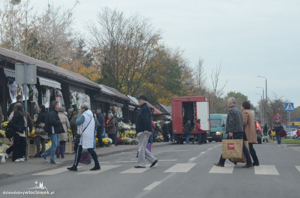 Za ile kupimy wiązanki i znicze?