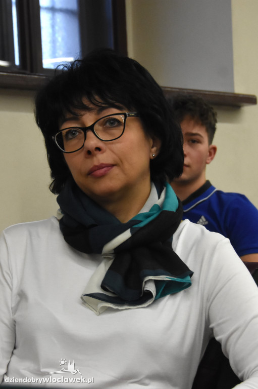 Spotkanie autorskie z pisarzem Robertem Piekarskim