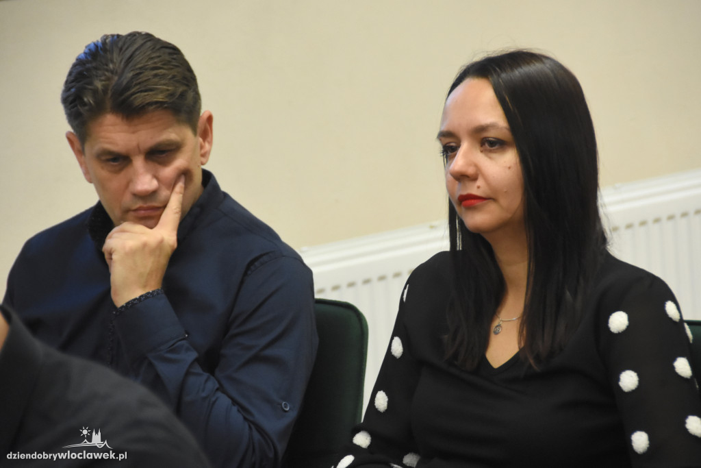 Spotkanie autorskie z pisarzem Robertem Piekarskim