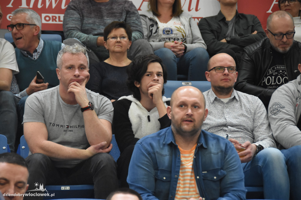 Kibice na meczu z MKS Dąbrowa Górnicza