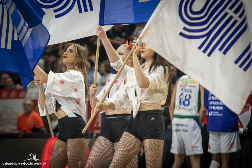 Anwil vs MKS - Dynamite Cheerleaders