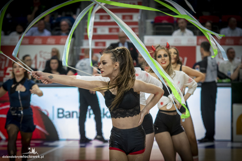 Anwil vs MKS - Dynamite Cheerleaders