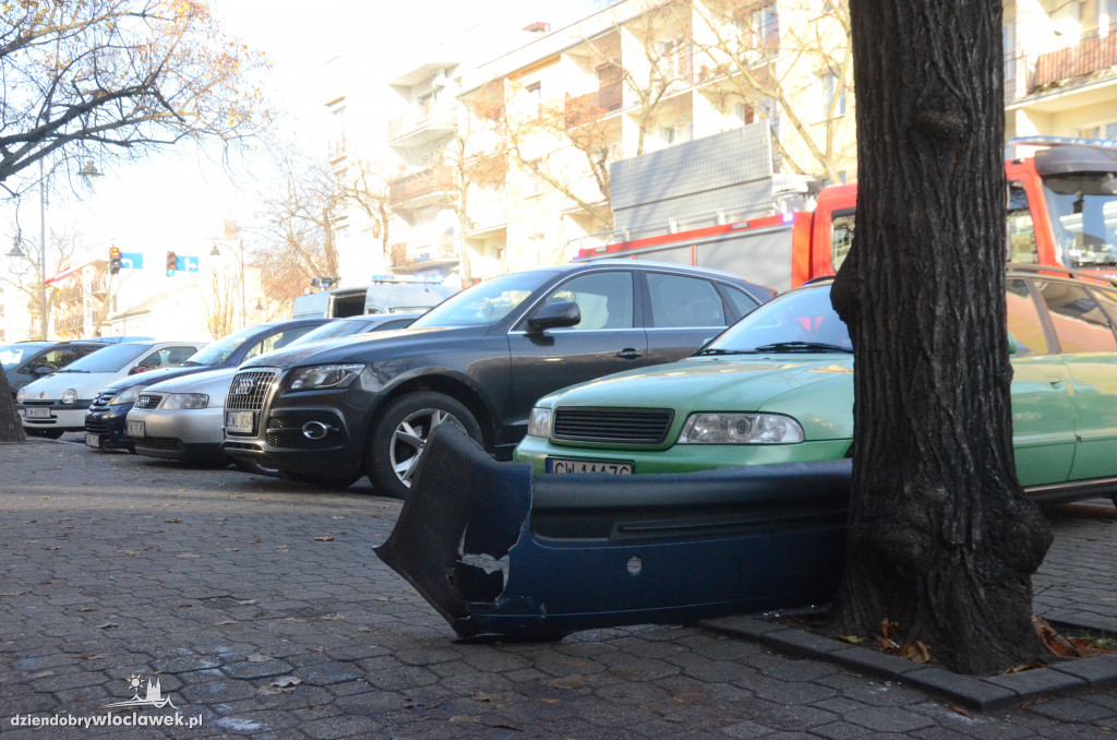 Kraksa na Chopina. BMW uderzyło w renault