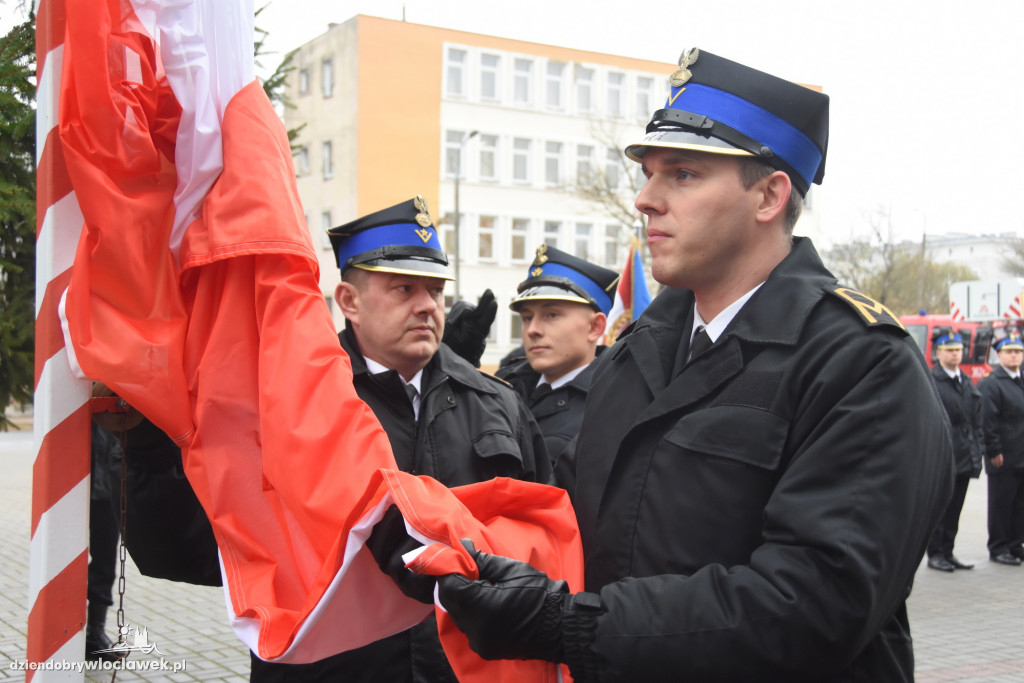 Awanse i wyróżnienia dla strażaków z Włocławka