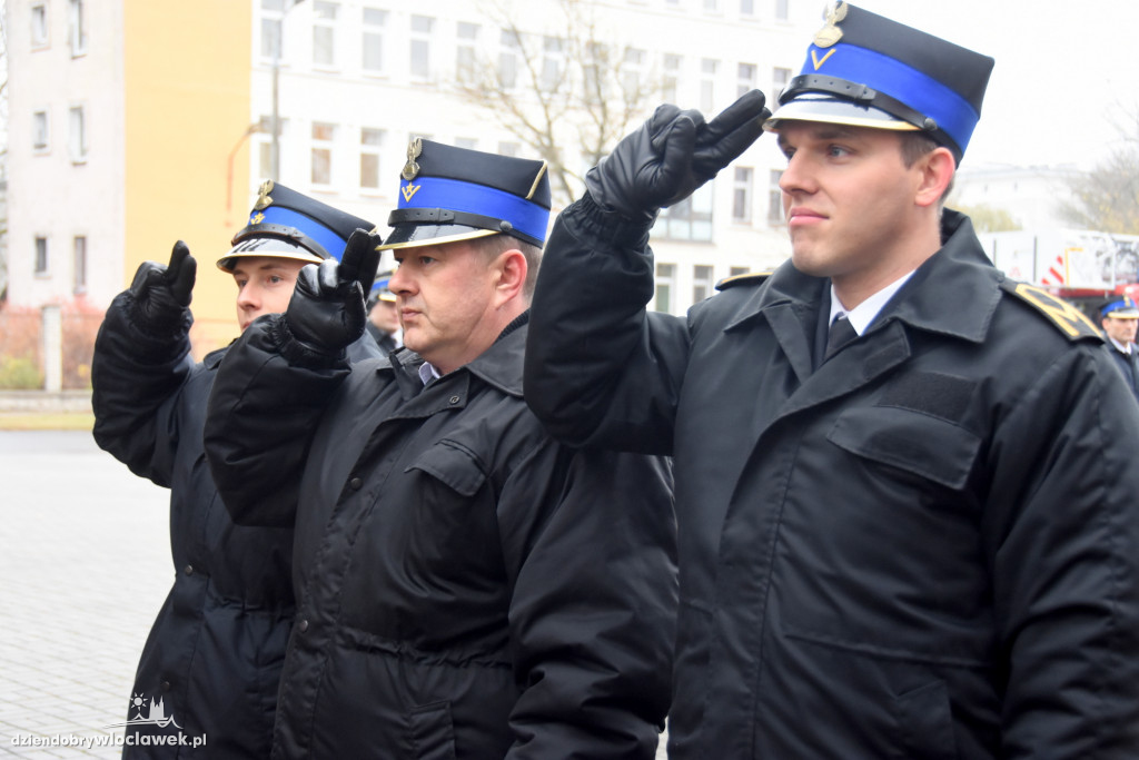 Awanse i wyróżnienia dla strażaków z Włocławka
