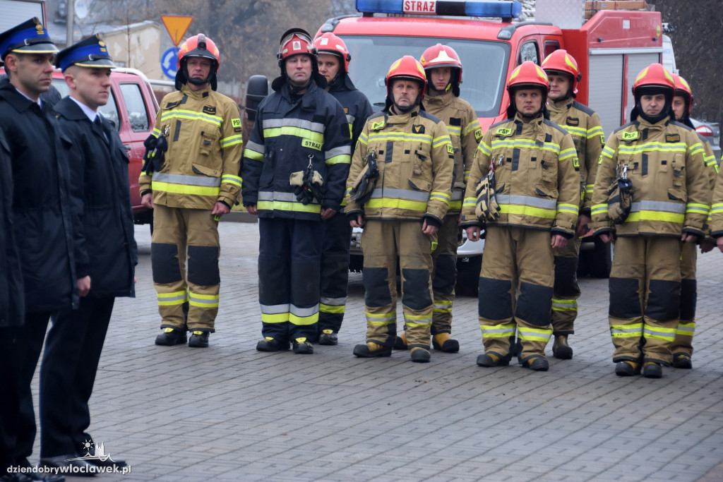 Awanse i wyróżnienia dla strażaków z Włocławka