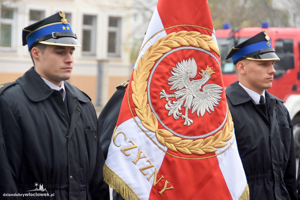 Awanse i wyróżnienia dla strażaków z Włocławka