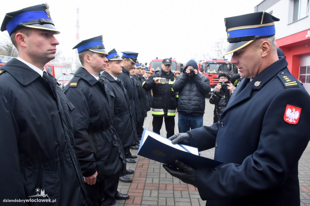 Awanse i wyróżnienia dla strażaków z Włocławka