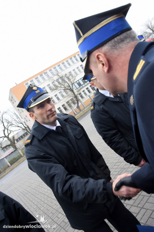 Awanse i wyróżnienia dla strażaków z Włocławka