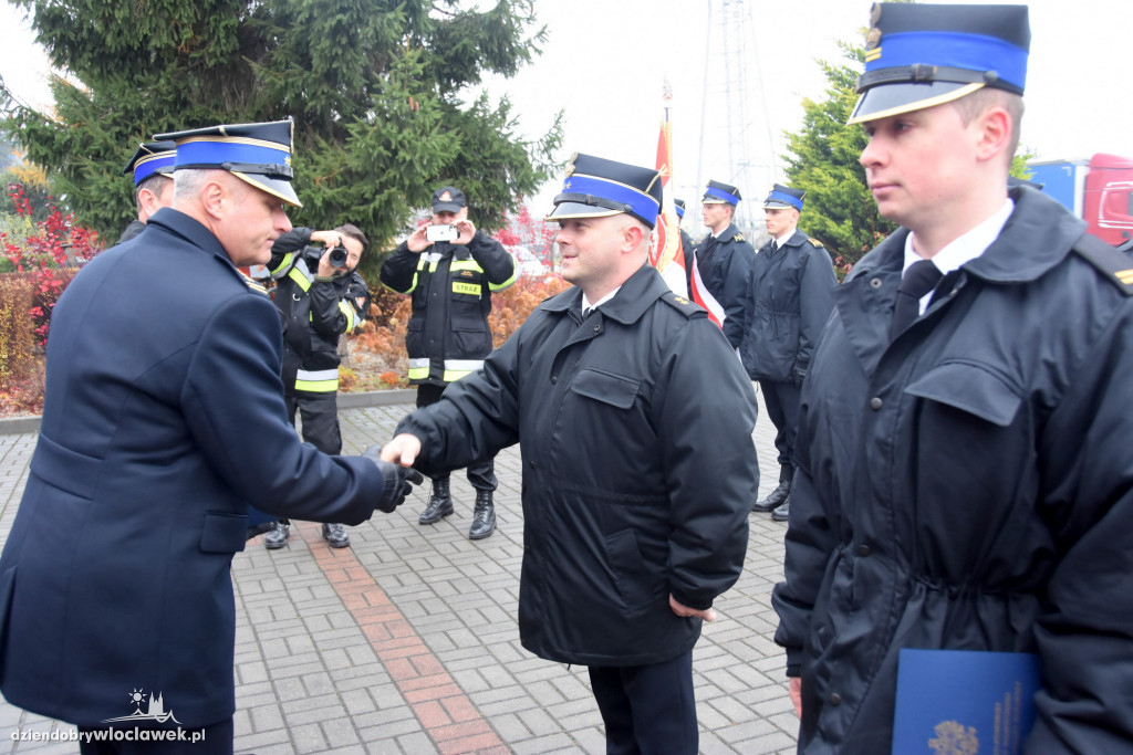 Awanse i wyróżnienia dla strażaków z Włocławka