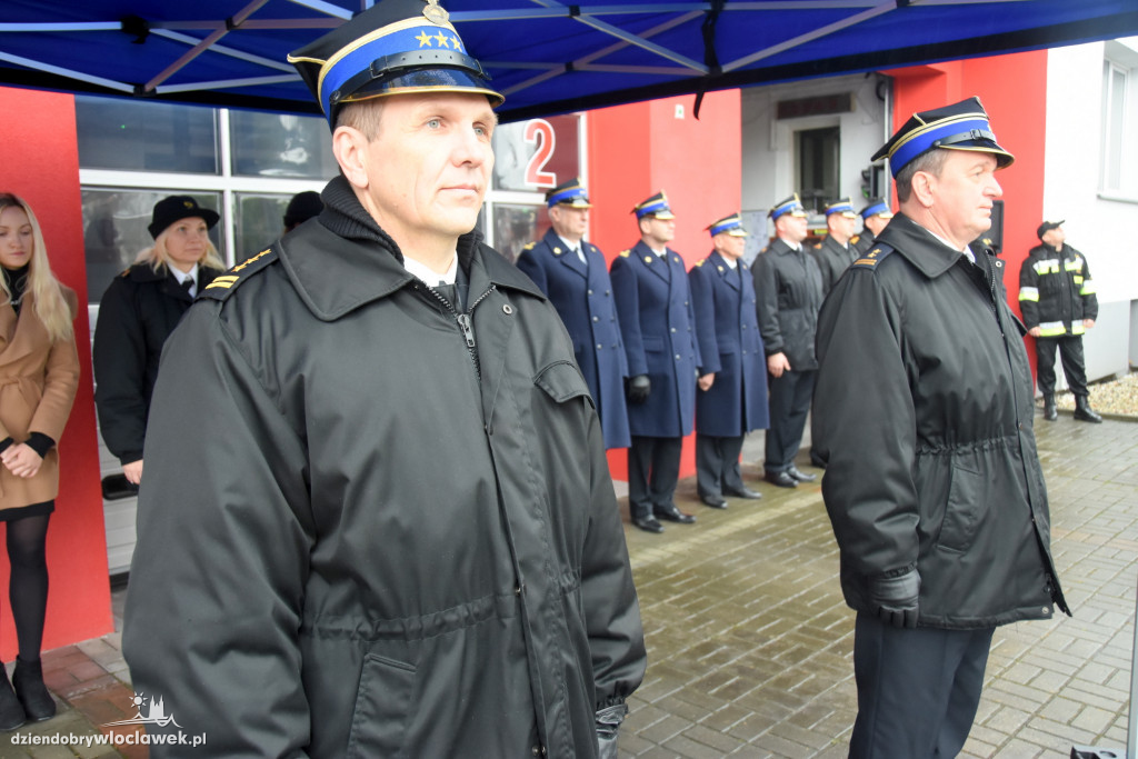 Awanse i wyróżnienia dla strażaków z Włocławka