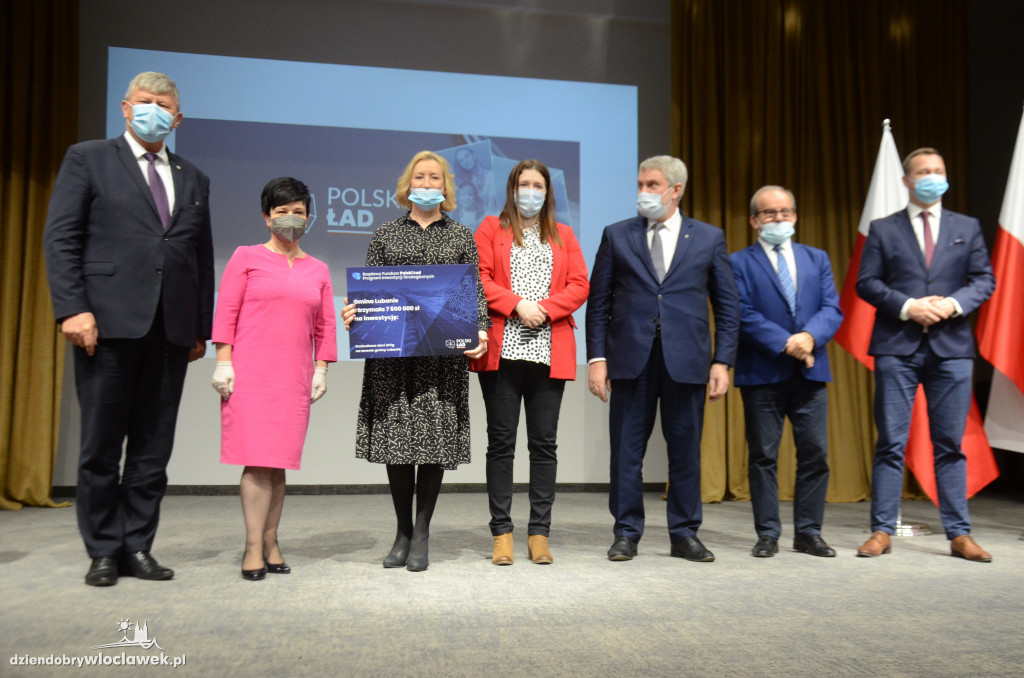 Samorządowcy odebrali promesy na inwestycje