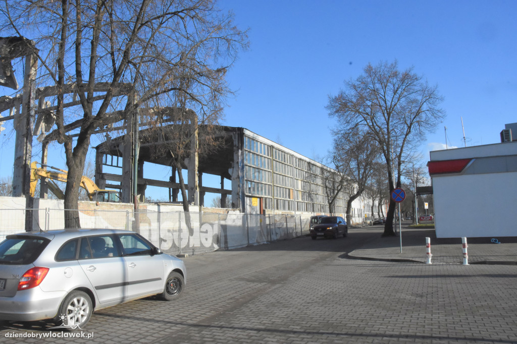 Trwa rozbiórka fabryki Wisła-Bryka
