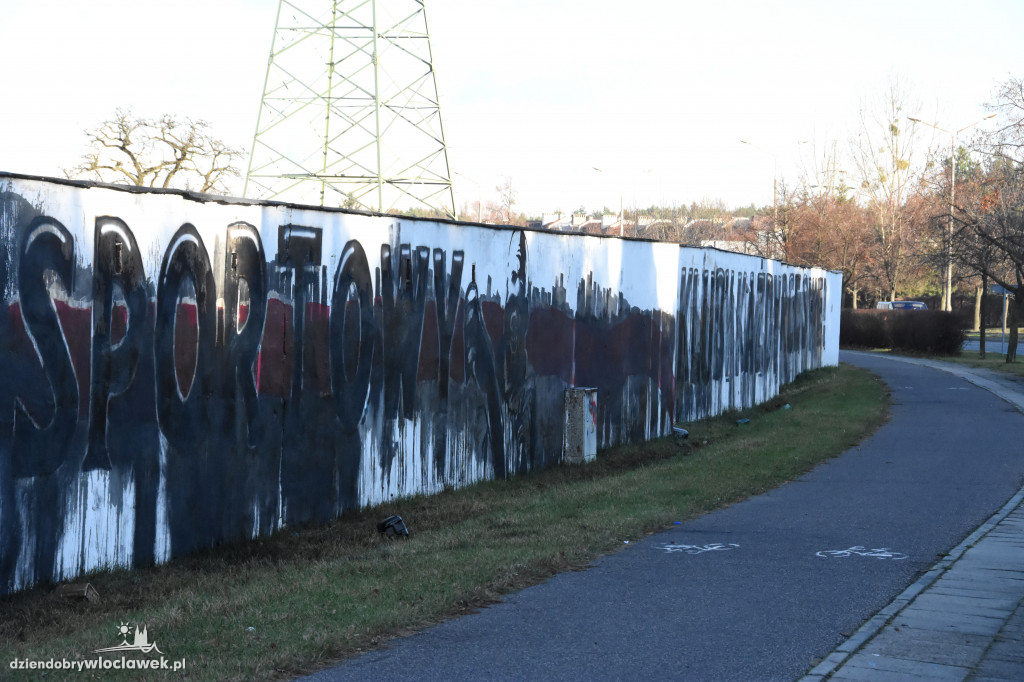 Mural Włocłavii Włocławek zniszczony