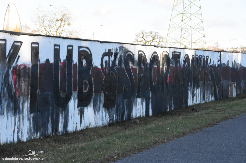 Mural Włocłavii Włocławek zniszczony