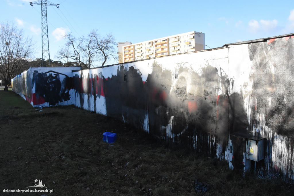 Mural Włocłavii Włocławek zniszczony
