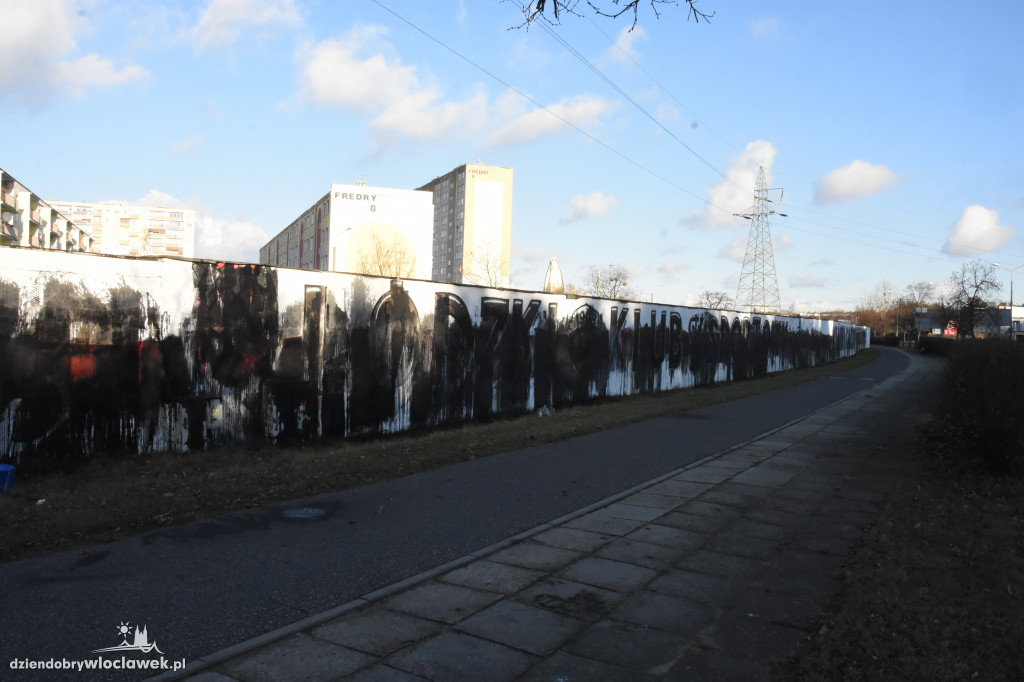 Mural Włocłavii Włocławek zniszczony