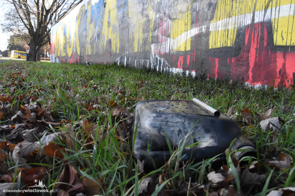 Mural Włocłavii Włocławek zniszczony