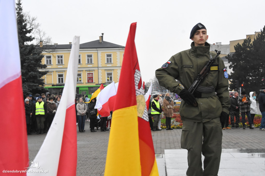 Ślubowanie kadetów ZSA na Placu Wolności