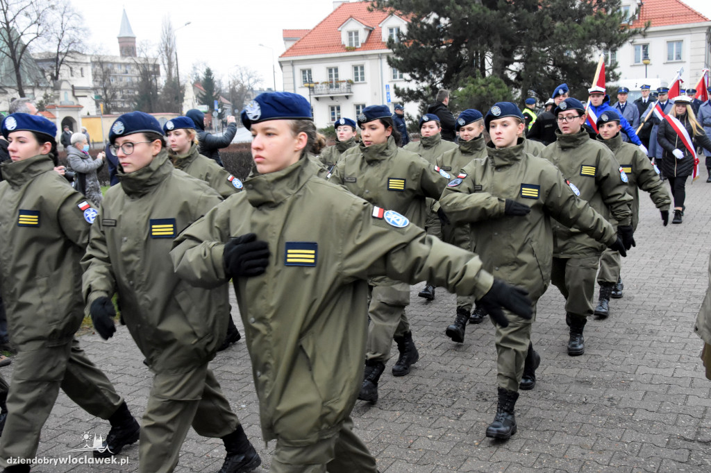 Ślubowanie kadetów ZSA na Placu Wolności
