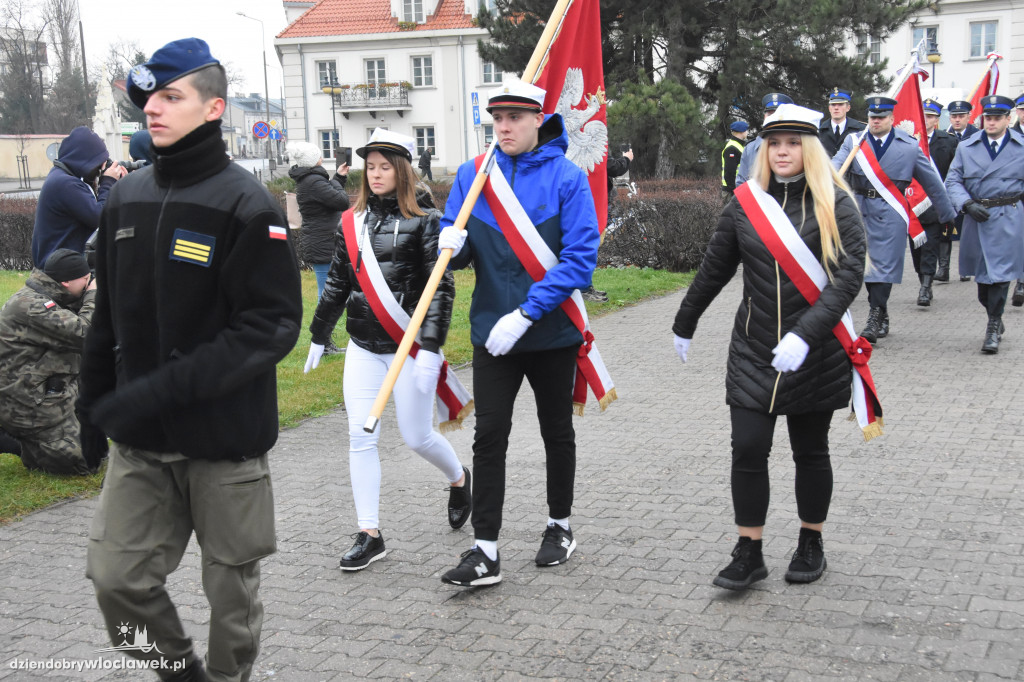 Ślubowanie kadetów ZSA na Placu Wolności