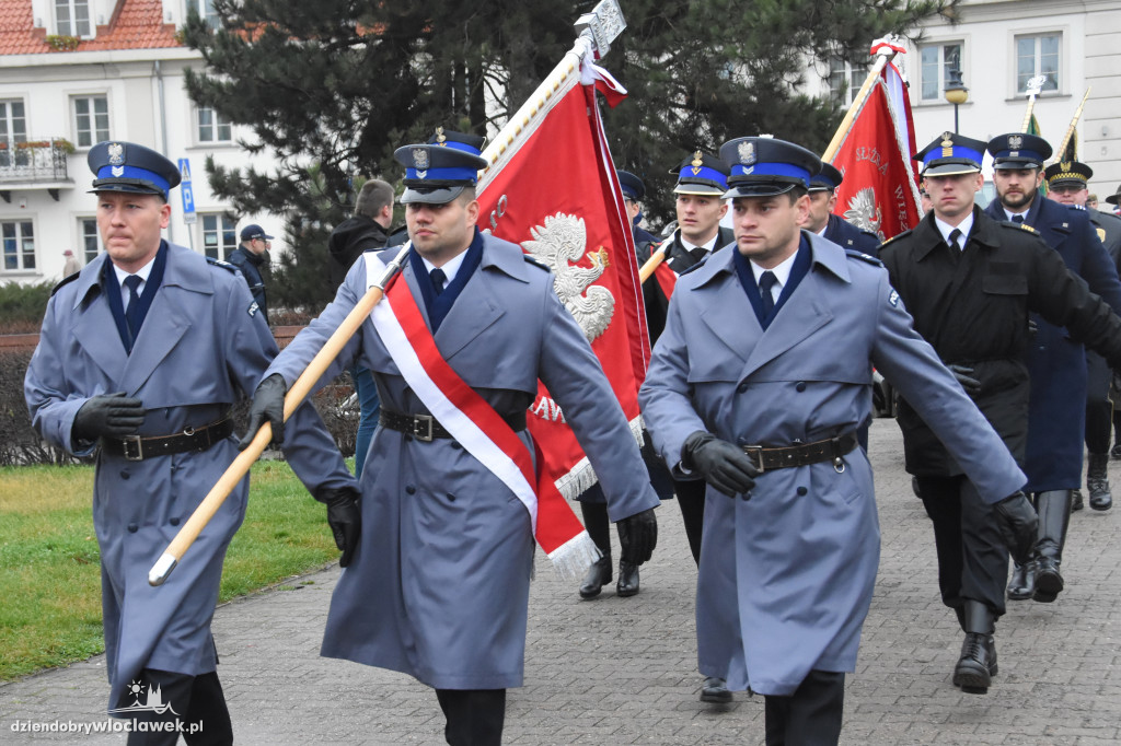 Ślubowanie kadetów ZSA na Placu Wolności