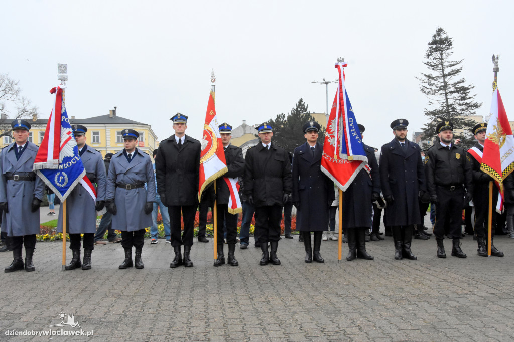 Ślubowanie kadetów ZSA na Placu Wolności