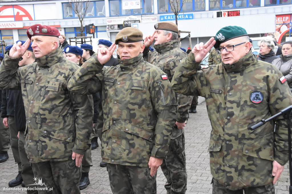 Ślubowanie kadetów ZSA na Placu Wolności