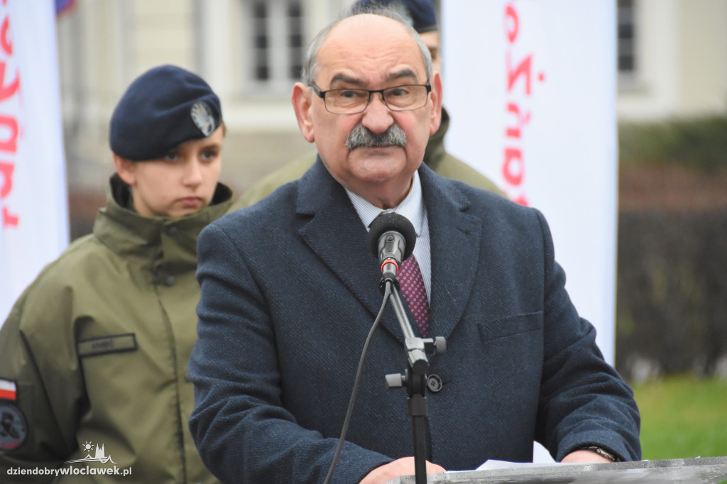 Ślubowanie kadetów ZSA na Placu Wolności