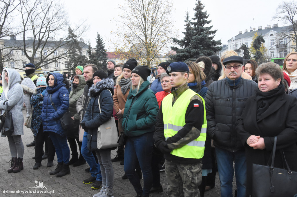 Ślubowanie kadetów ZSA na Placu Wolności