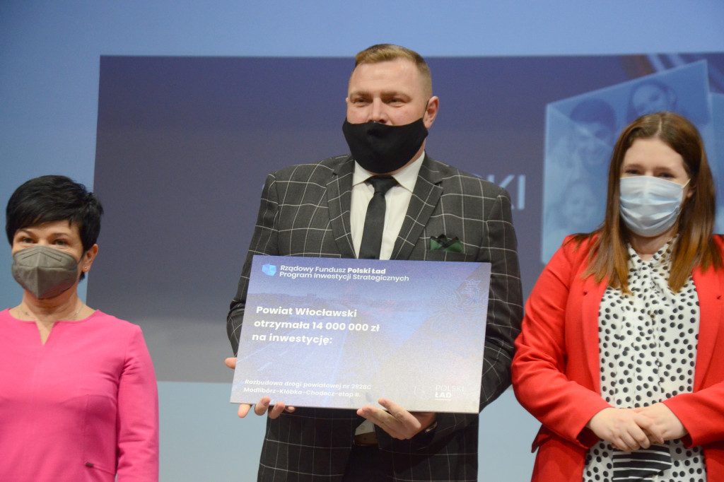 Samorządowcy odebrali promesy na inwestycje