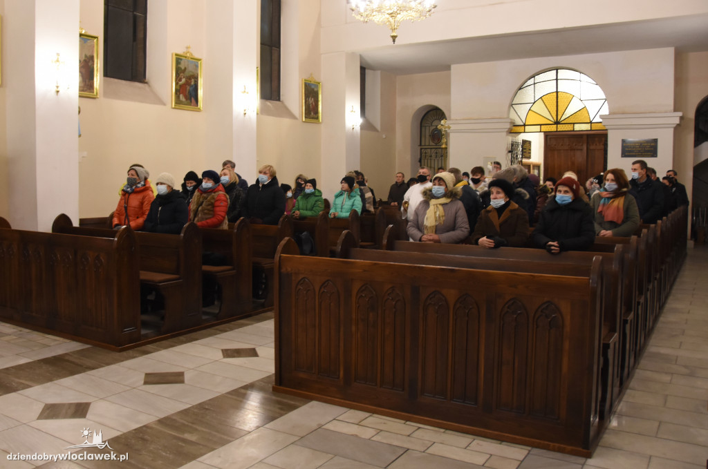 Wprowadzenie relikwii do kościoła w Wieńcu